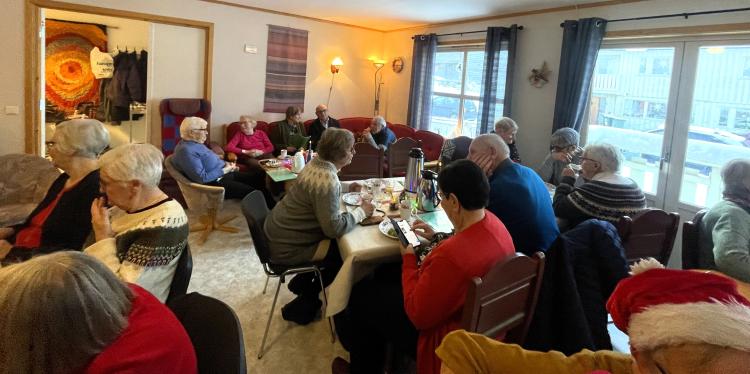 Bilde fra julelunsjen på Soknedal bo- og dagsenter