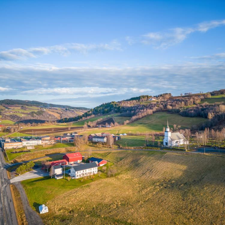 dronefoto fra soknedal